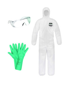 Kit équipement de protection individuel, comprenant une combinaison, des gants et un masque