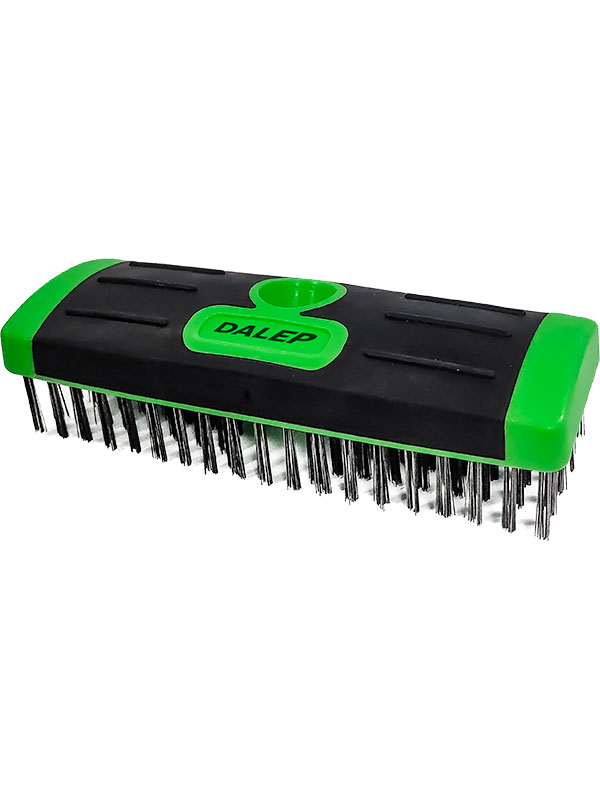 Brosse métallique avec structure robuste noire et verte, idéale pour éliminer efficacement les mousses, lichens et autres dépôts sur les toitures. Conçu pour un entretien en profondeur.